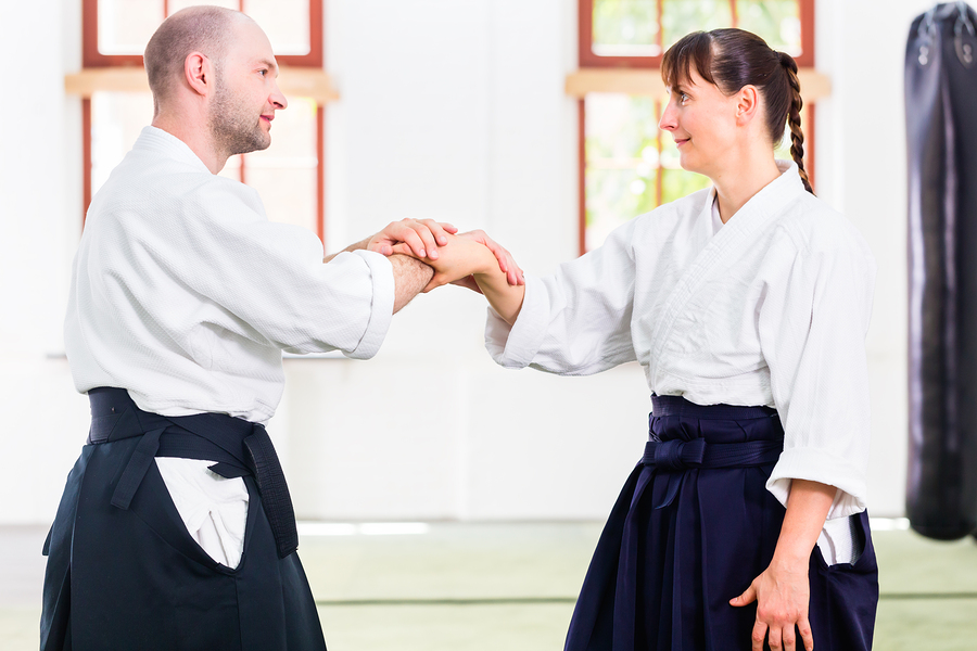 Small hands vs. - Aikido Advice for Womenand a Few Men